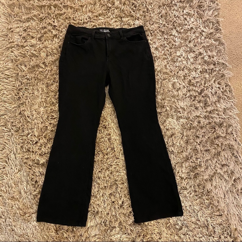 SZ 17 Mid Rise Boot Cut